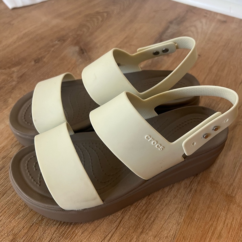CROCS Women's Beige and Brown Platform Sandals